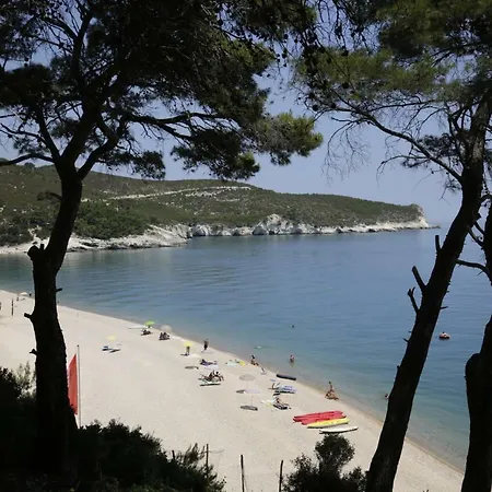 Πάρκο διακοπών Baia Di Campi 3*