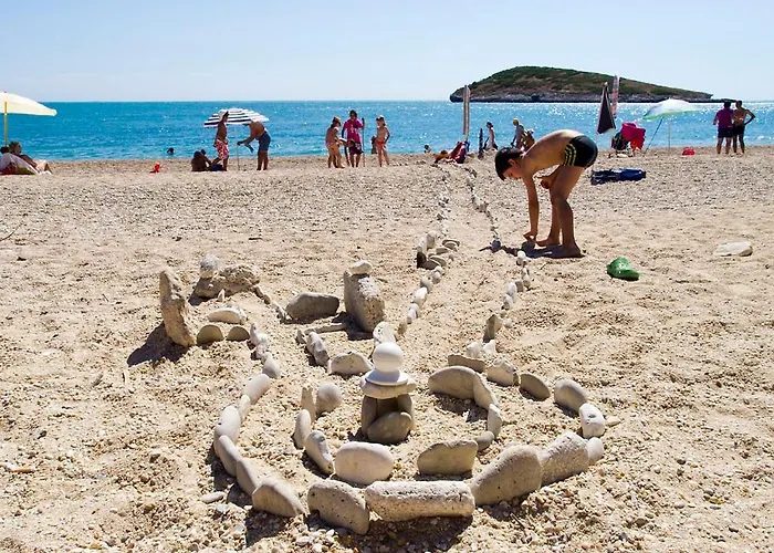 Aldeamento Turístico Baia Di Campi 3*