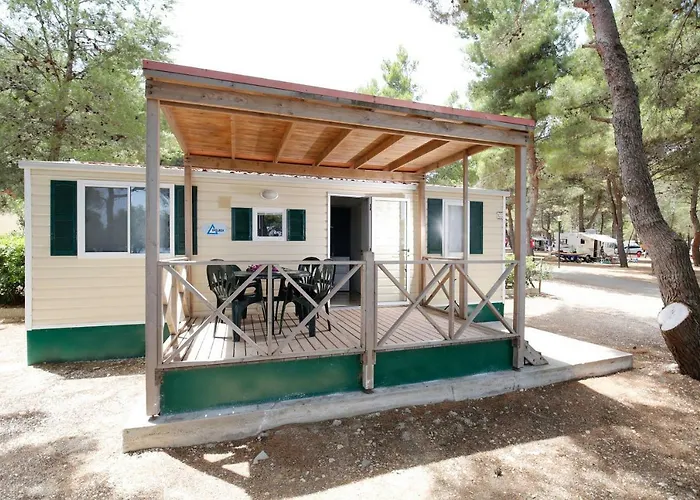 Baia Di Campi Aldeamento Turístico 3*