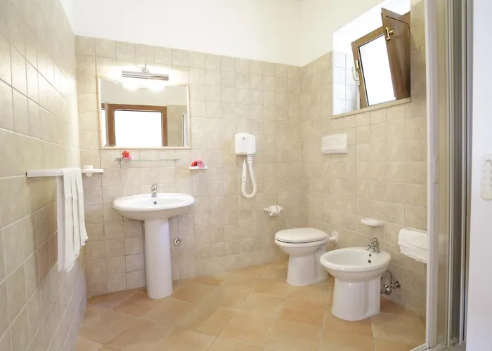 Aldeamento Turístico Baia Di Campi 3*